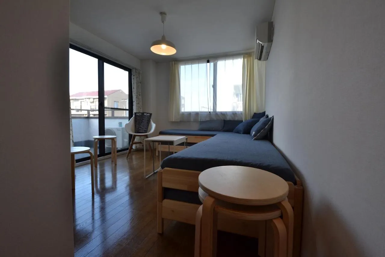 Enzo Iogi Apartamento Tóquio